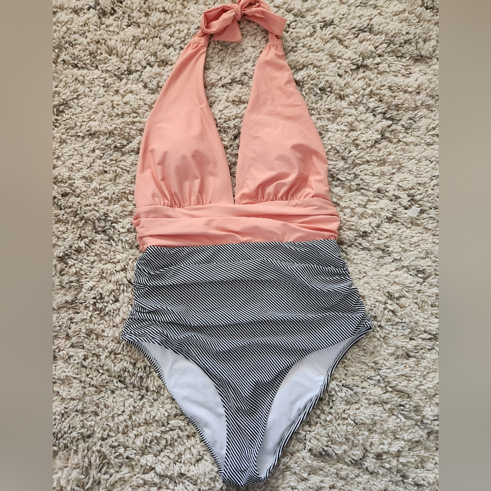 One piece cupshe bathing suit